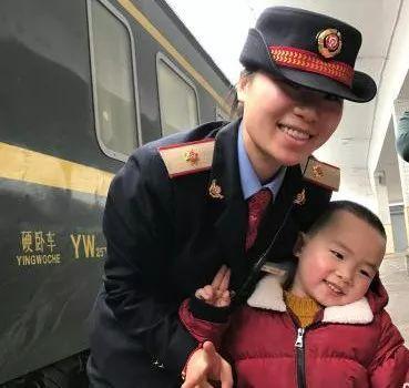 “我不打扰你,亲亲我就走”简单一句话,感动无数人!